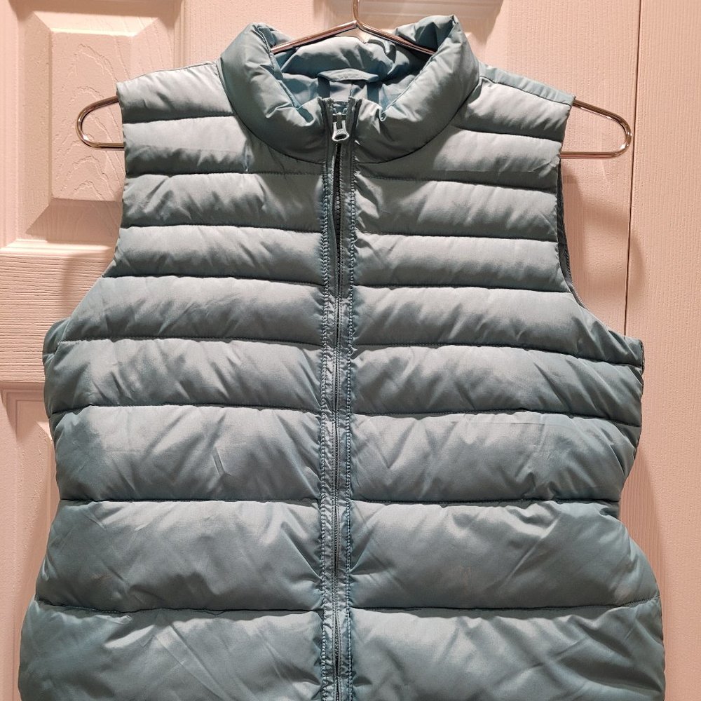 Gap Kids Turquoise Puffy Vest sz. 14-16